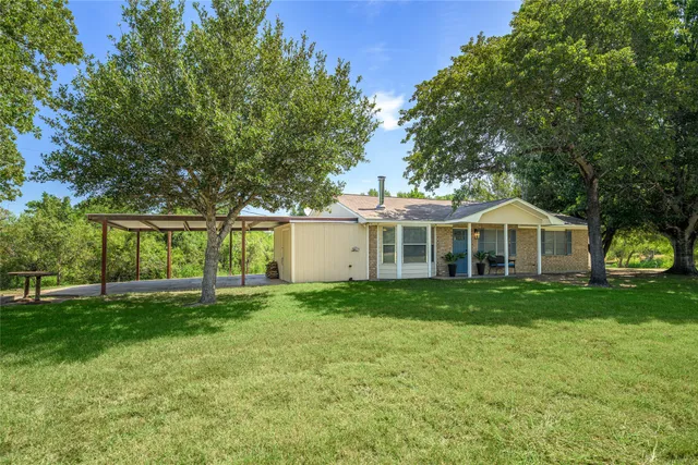 $289,000 | 1603 Farm To Market Road 2237, Muldoon, TX 78949