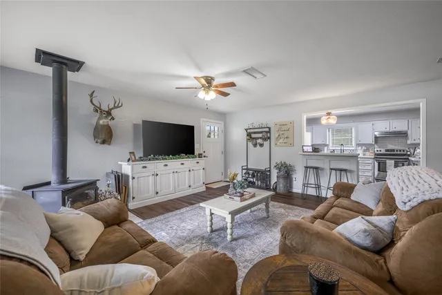 $289,000 | 1603 Farm To Market Road 2237, Muldoon, TX 78949