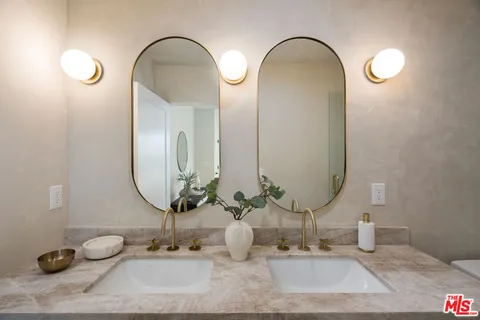 $1,499,000 | 3751 Edgehill Drive, Los Angeles, CA 90018