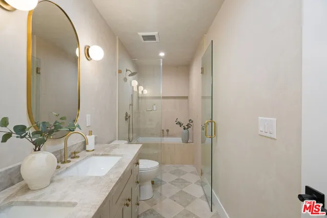 a view of outdoor space yard and patio