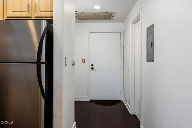 $2,275 | 300 North El Molino Avenue, Unit 309, Pasadena, CA 91101