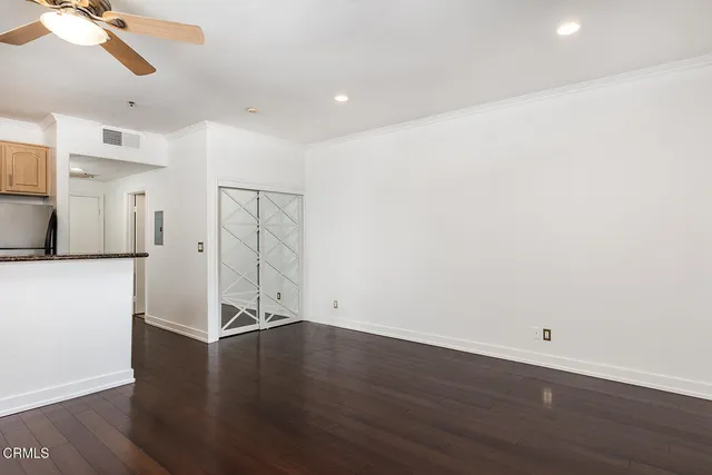 $2,275 | 300 North El Molino Avenue, Unit 309, Pasadena, CA 91101