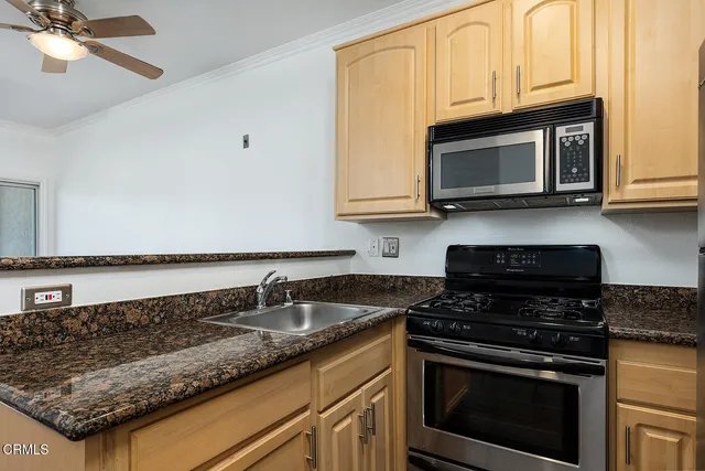 $2,275 | 300 North El Molino Avenue, Unit 309, Pasadena, CA 91101