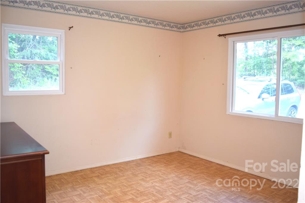 1994 Eckard Road Hickory, NC 28601 - Photo 9 of 22 Gallery Image 9