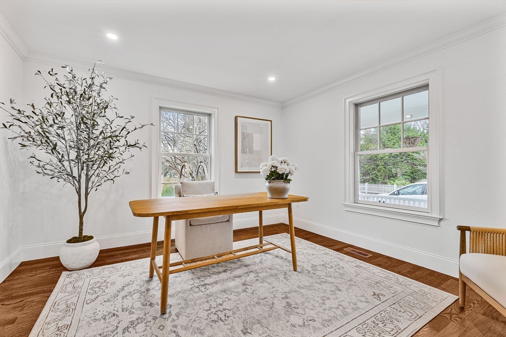 26 Cottage Street Wellesley, MA 02482 - Photo 2 of 29