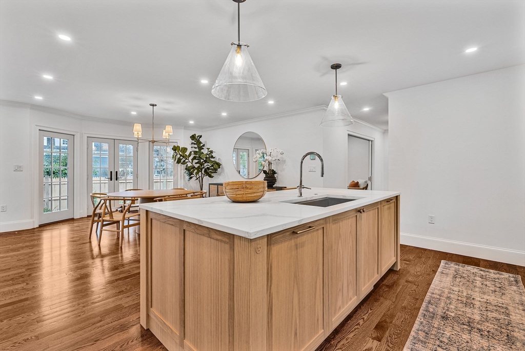 26 Cottage Street Wellesley, MA 02482 - Photo 6 of 29