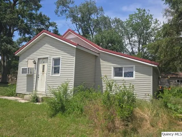 $59,000 | 212 East Douglas, Sciota, IL 61475