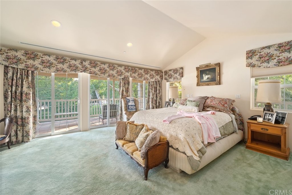 4124 North Ryan Road Creston, CA 93432 - Photo 36 of 75 a spacious bedroom with a bed and a couch