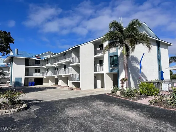$309,000 | 22676 Island Pines Way, Unit 148, Fort Myers Beach, FL 33931