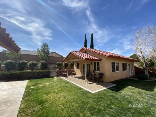 109 West Smoke Tree Avenue Ridgecrest, CA 93555 - Photo 5 of 32 Gallery Image 5