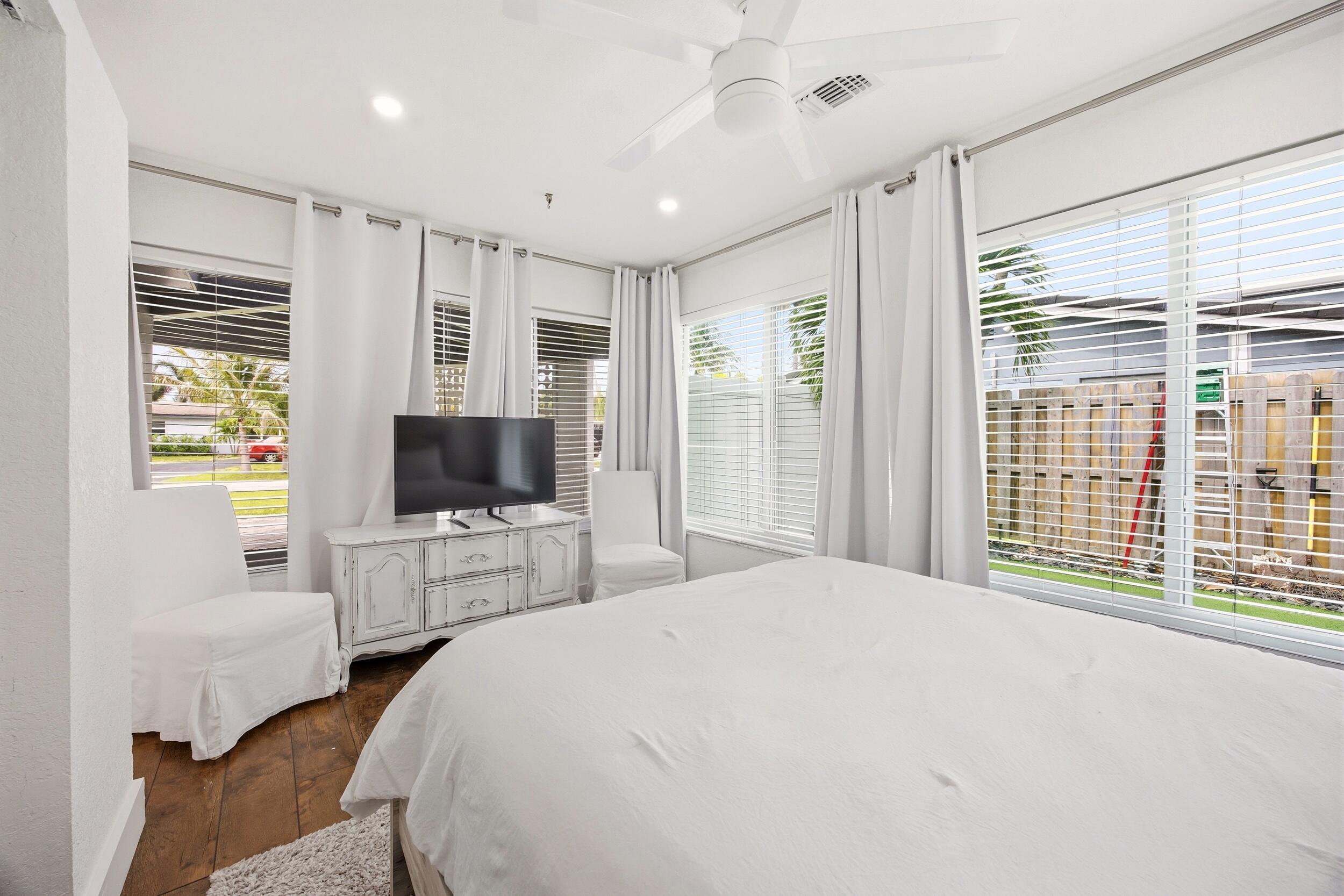 817 Southeast 16th Street Deerfield Beach, FL 33441 - Photo 22 of 55 24_453a9512