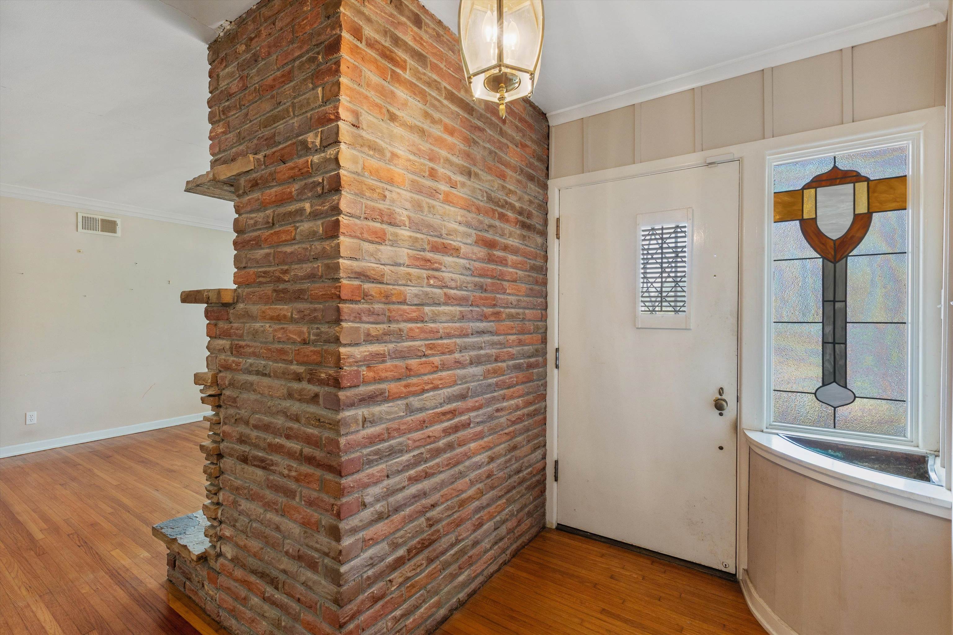 131 North Mendenhall Road Memphis, TN 38117 - Photo 6 of 26 a view of a bathroom with a shower and a sink