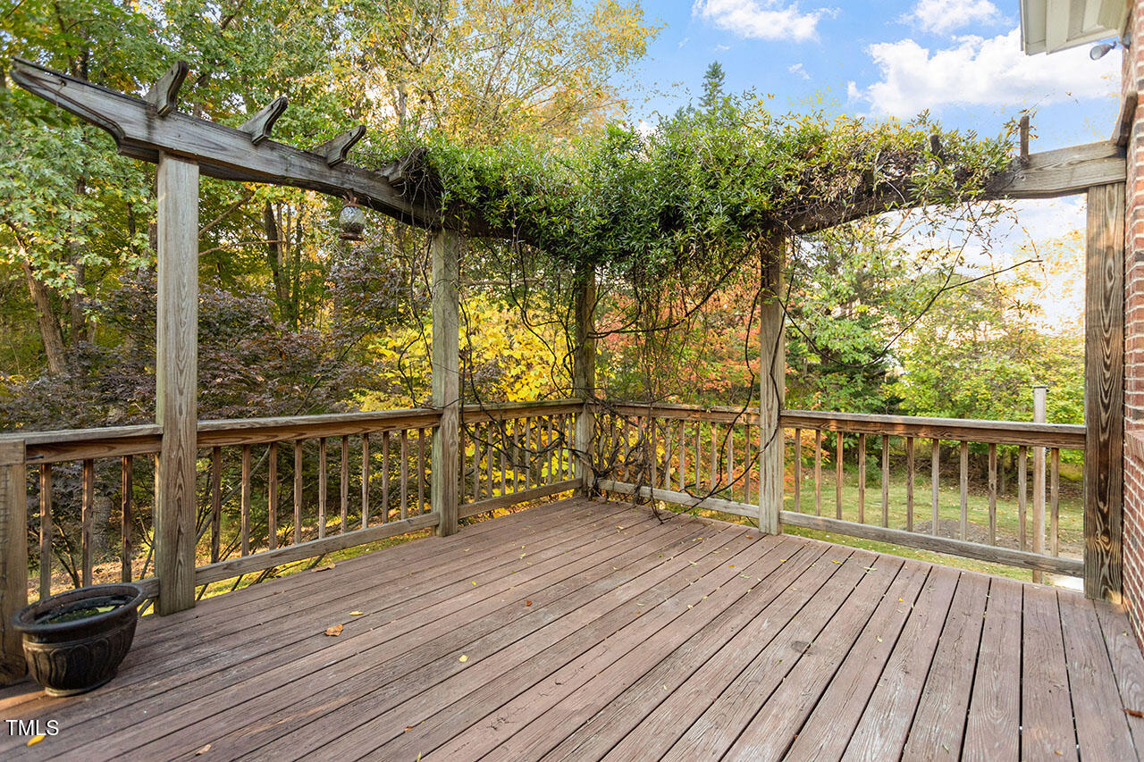 12817 Strickland Road Raleigh, NC 27613 - Photo 14 of 49