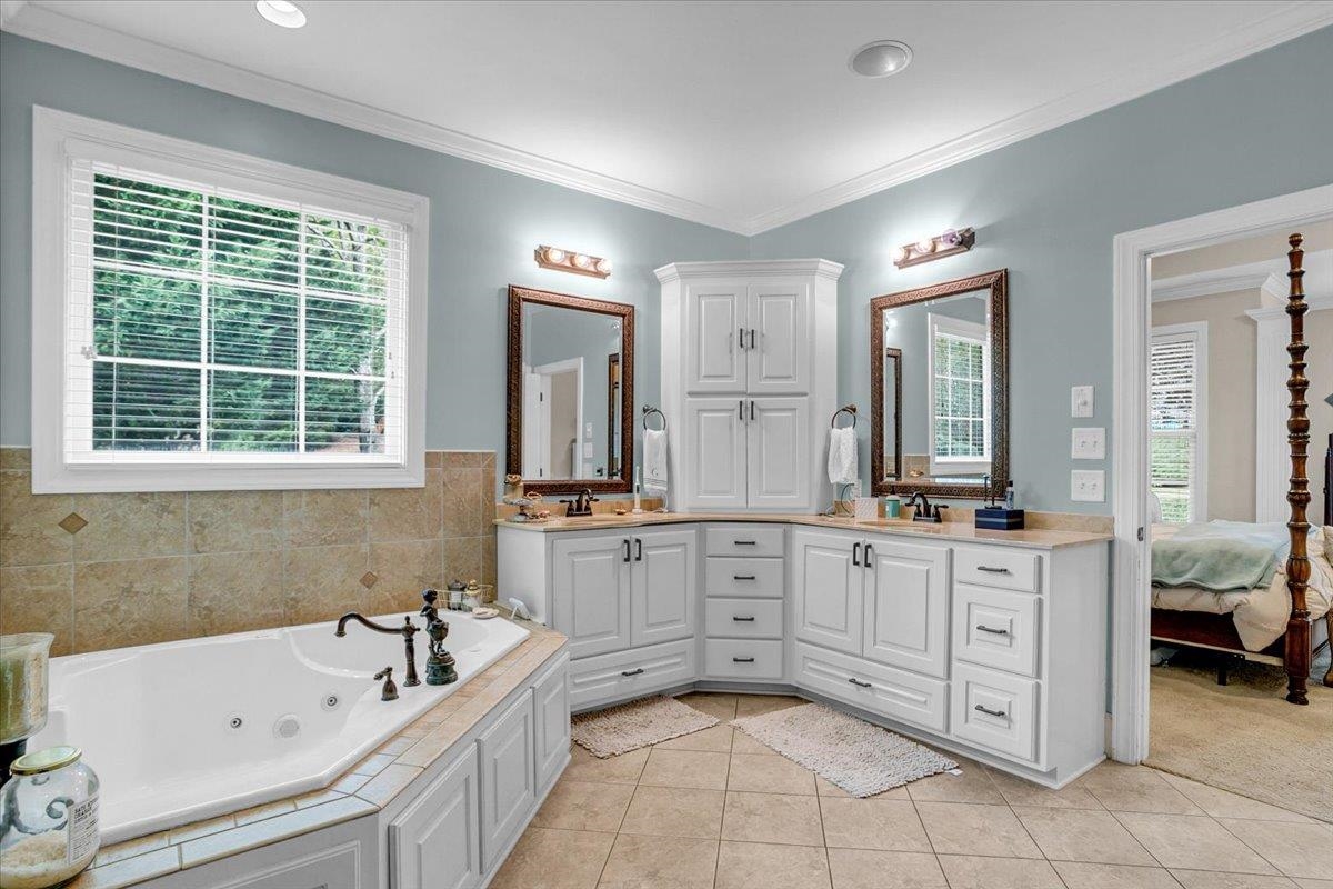 409 Arthurs Court Duncan, SC 29334 - Photo 16 of 50