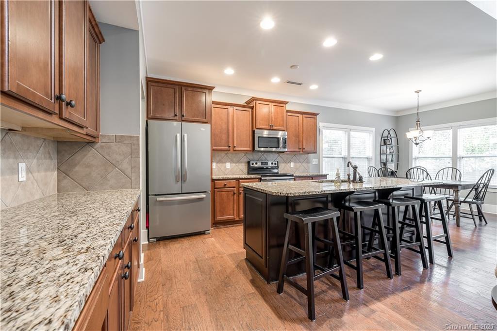 1027 Angelica Lane Tega Cay, SC 29708 - Photo 8 of 25 Gallery Image 8