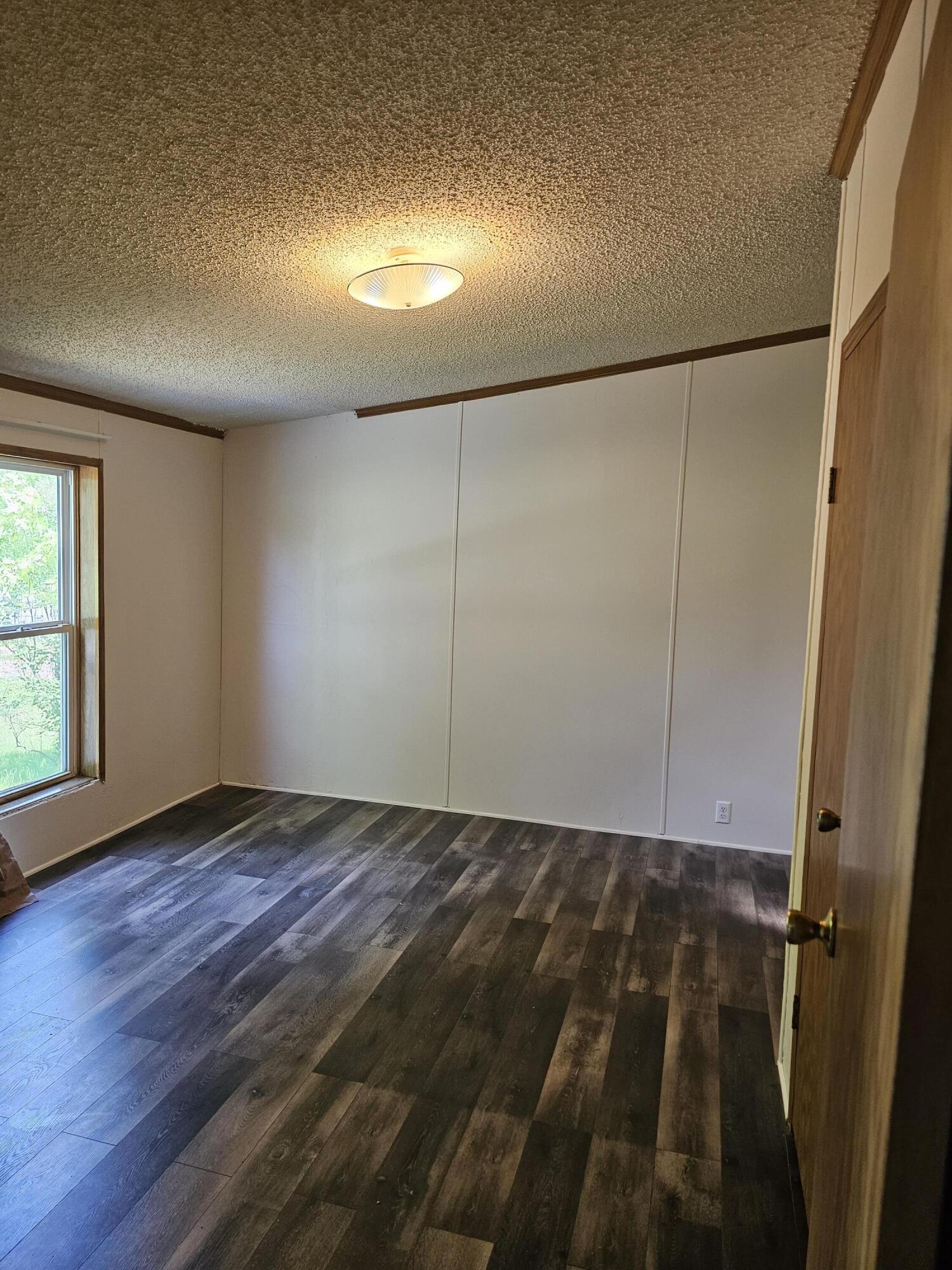 722 Roe Street Buchanan, MI 49107 - Photo 5 of 18 Owners Bedroom