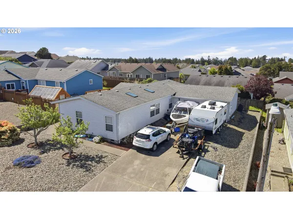 $369,500 | 1830 Arthur Street, North Bend, OR 97459