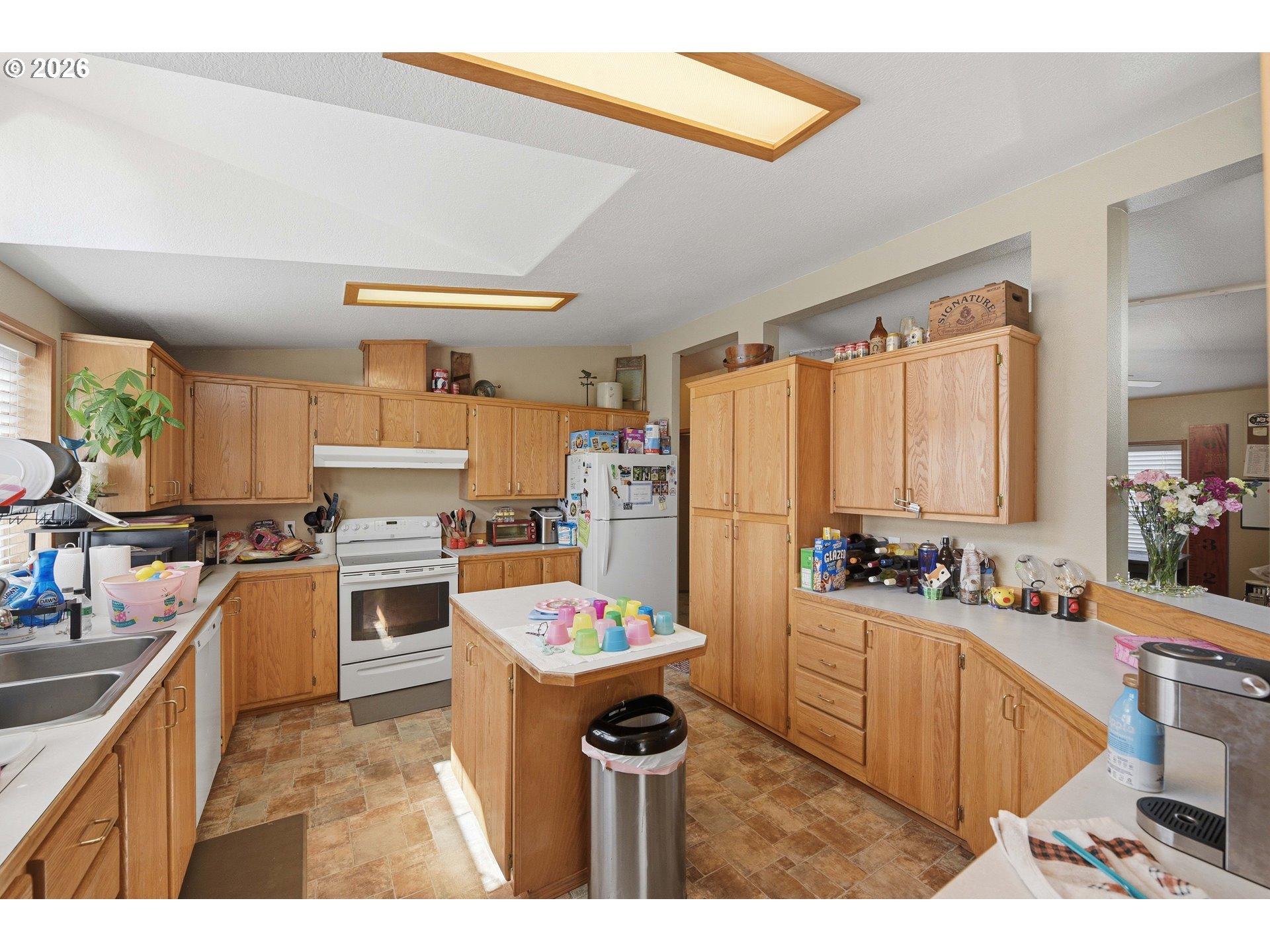 1830 Arthur Street North Bend, OR 97459 - Photo 7 of 21