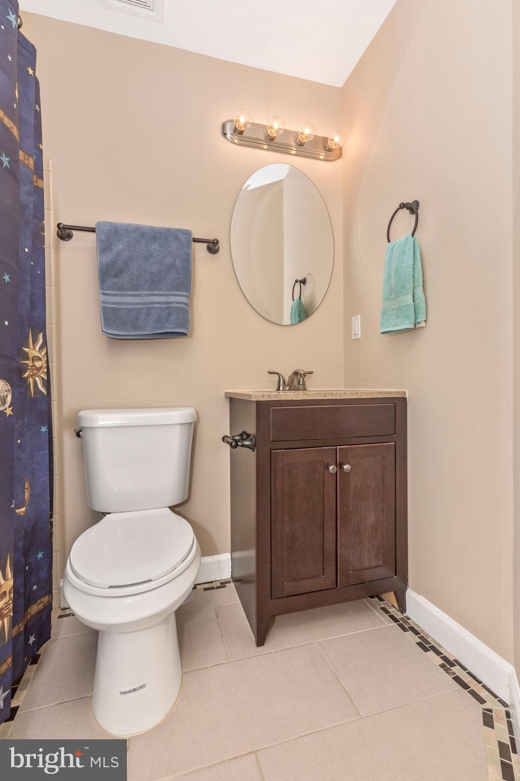 9251 Ridgefield Circle Frederick, MD 21701 - Photo 14 of 30 Bath