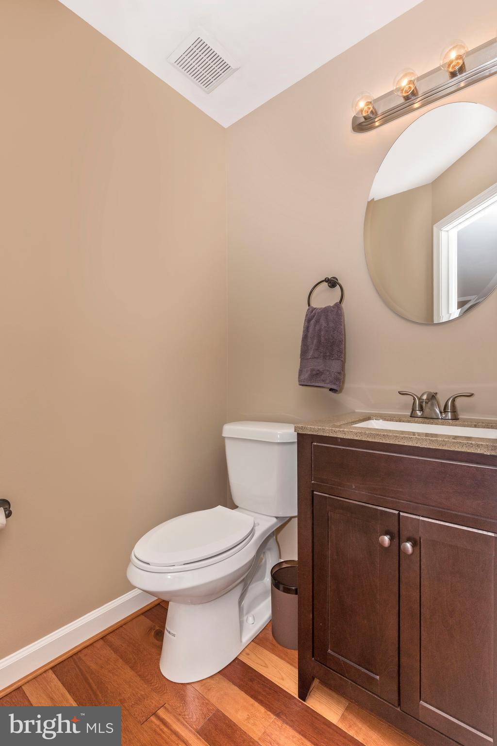 9251 Ridgefield Circle Frederick, MD 21701 - Photo 3 of 30 Bath