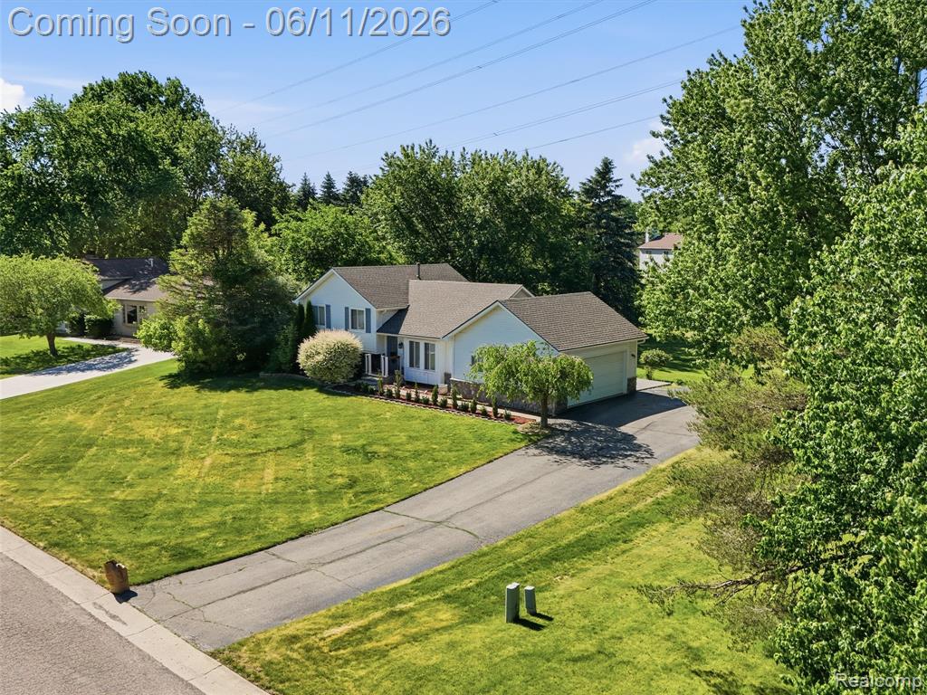 1087 Eagle Nest Drive Rochester, MI 48306 - Photo 2 of 39