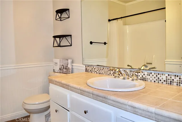 $2,650 | 24525 Trevino Drive, Unit U2, Valencia, CA 91355