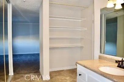 $2,750 | 24525 Trevino Drive, Unit U2, Valencia, CA 91355