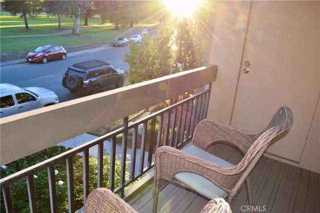 $2,650 | 24525 Trevino Drive, Unit U2, Valencia, CA 91355