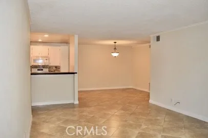 $2,750 | 24525 Trevino Drive, Unit U2, Valencia, CA 91355