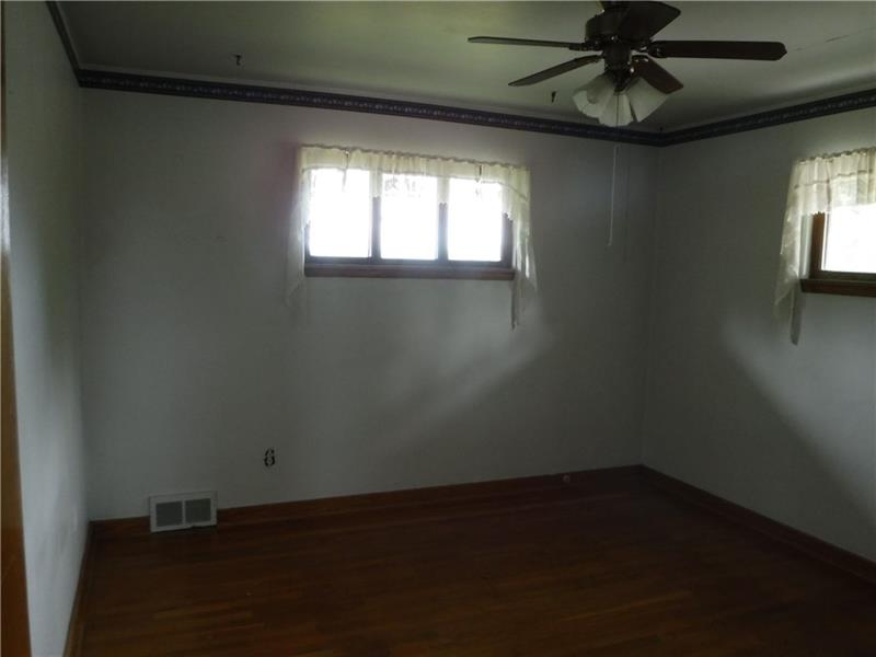 776 Katherine Street Rochester, PA 15074 - Photo 13 of 25
