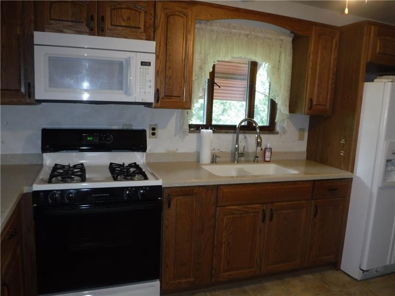 776 Katherine Street Rochester, PA 15074 - Photo 5 of 25