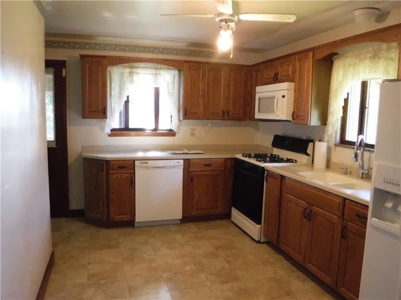 776 Katherine Street Rochester, PA 15074 - Photo 6 of 25