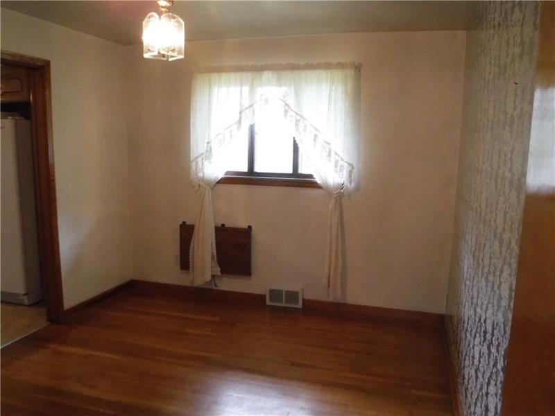 776 Katherine Street Rochester, PA 15074 - Photo 9 of 25
