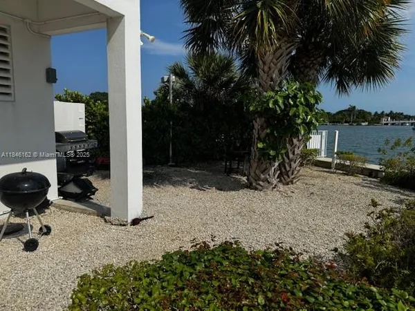 $4,900 | 9100 West Bay Harbor Drive, Unit 7A, Bay Harbor Islands, FL 33154