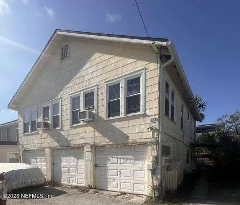 $1,400 | 1720 1st Street North, Unit 3, Jacksonville Beach, FL 32250