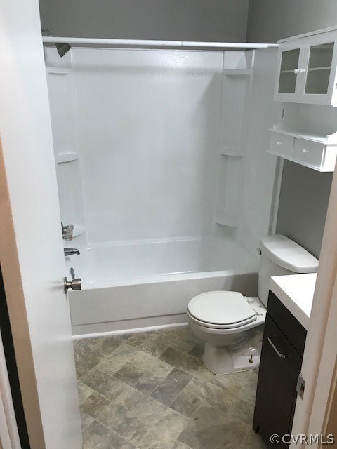 925 Rosegill Road Chesterfield, VA 23236 - Photo 28 of 32 a bathroom with a toilet and a shower