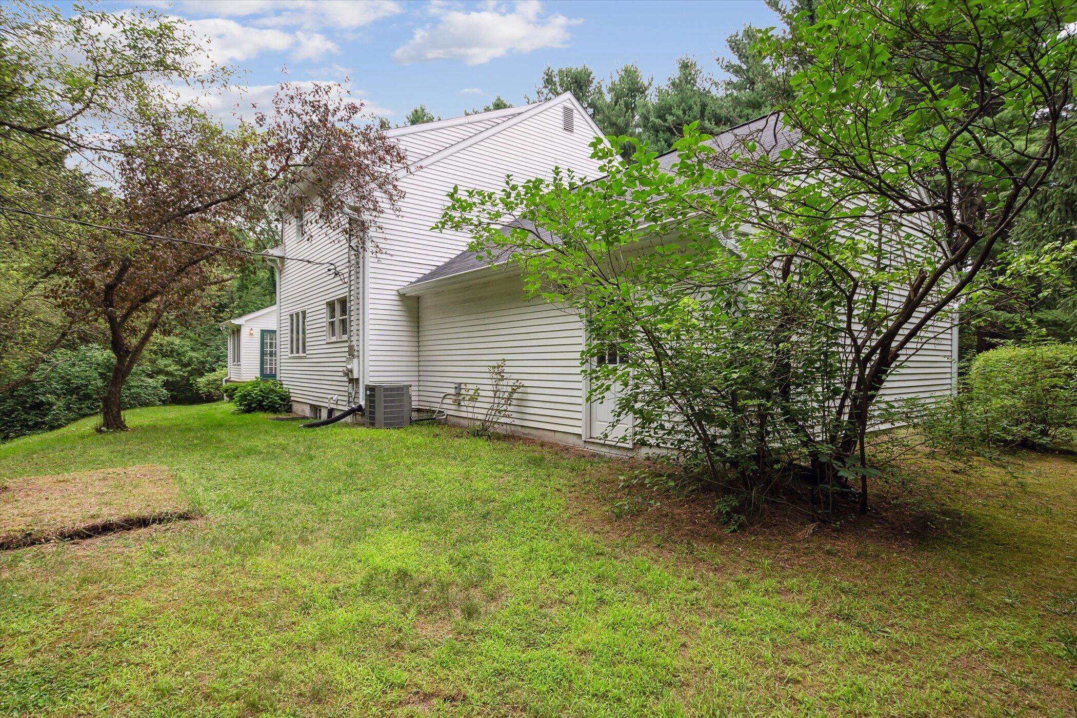 10160 Warner Road Saline, MI 48176 - Photo 44 of 65 53-10160-Warner-Rd-Milan-MI-48160-Window