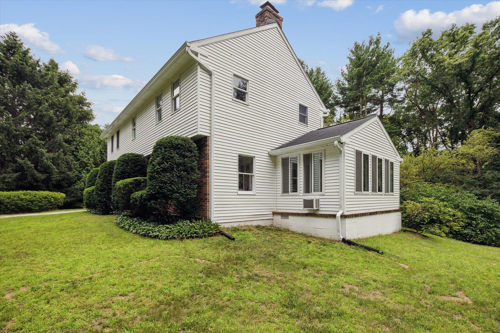 10160 Warner Road Saline, MI 48176 - Photo 64 of 65 06-10160-Warner-Rd-Milan-MI-48160-Window