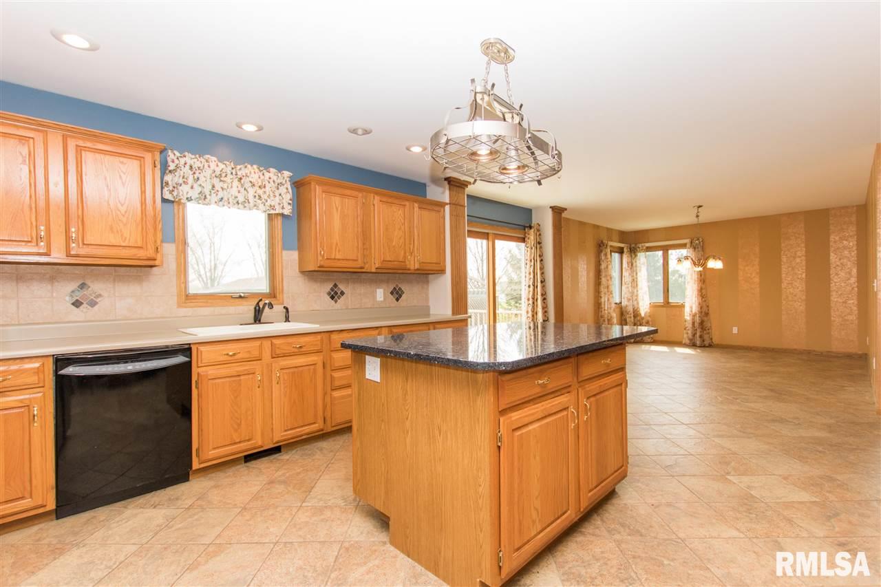 4224 Wheatfield Road Mapleton, IL 61547 - Photo 9 of 36