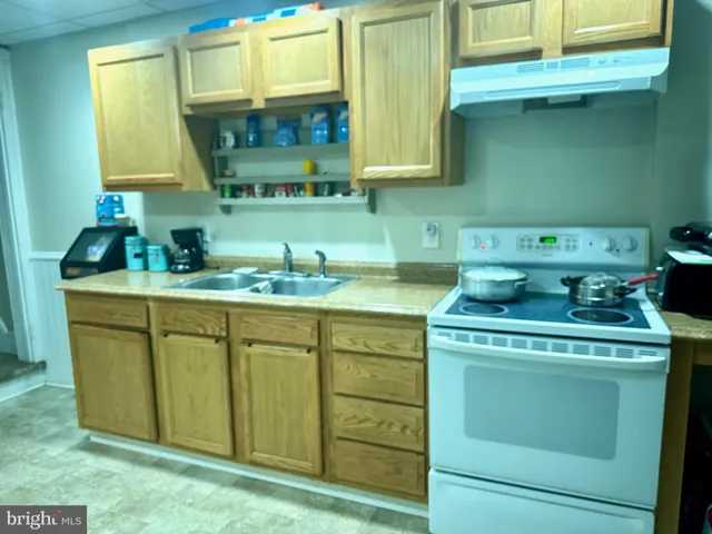 $189,900 | 3411 Penn Avenue, Sinking Spring, PA 19608