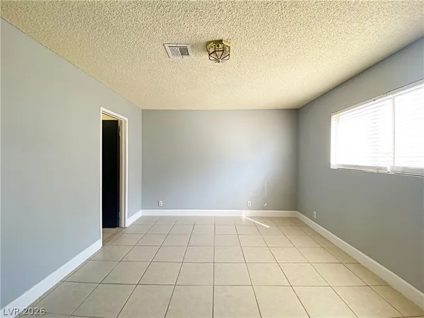 $1,640 | 894 Rhinegold Way, Las Vegas, NV 89110