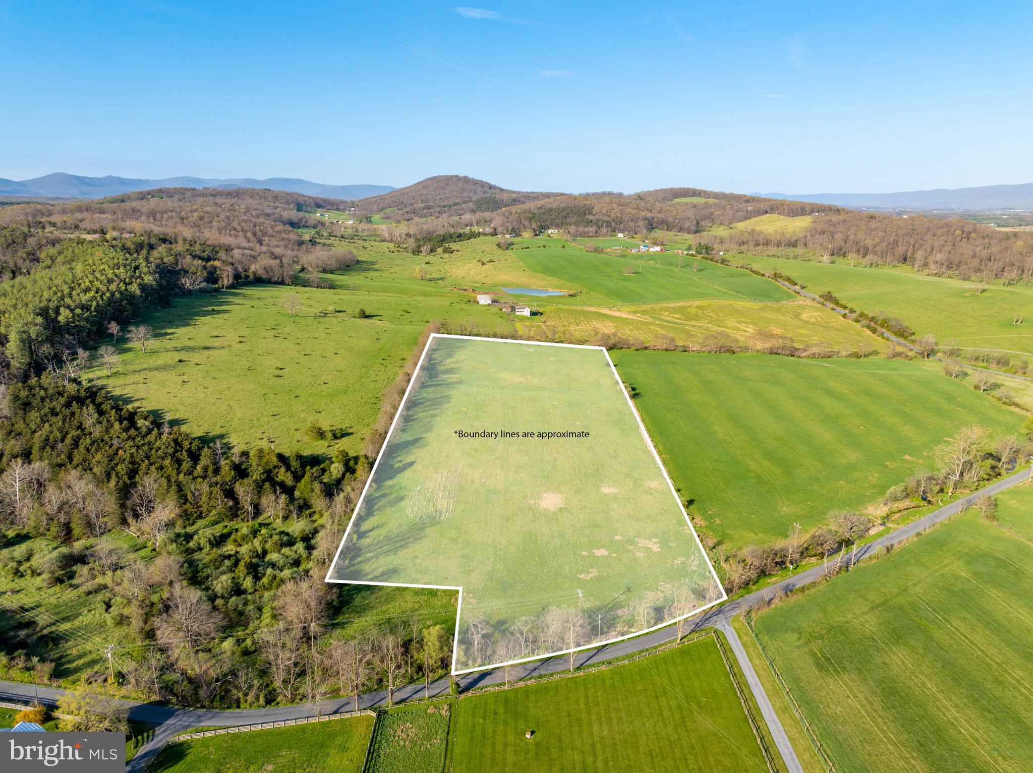 11.052 acres to build your dream home on
