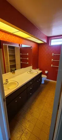 a view of empty room with windows