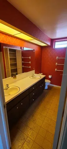 a view of empty room with windows