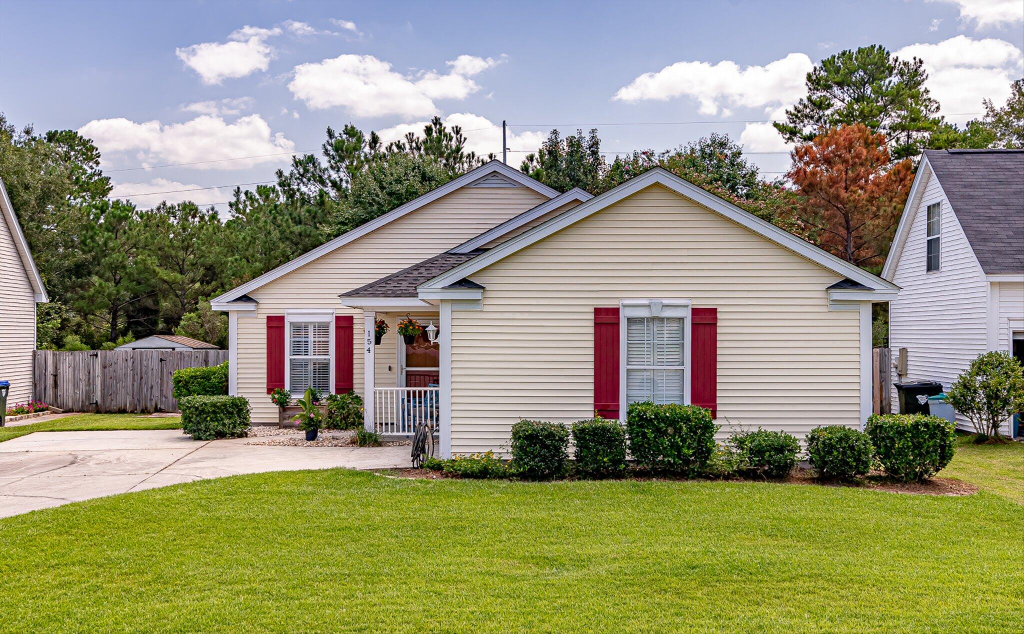 154 2 Pond Loop Ladson, SC 29456 - Photo 2 of 42 02-exterioru-3