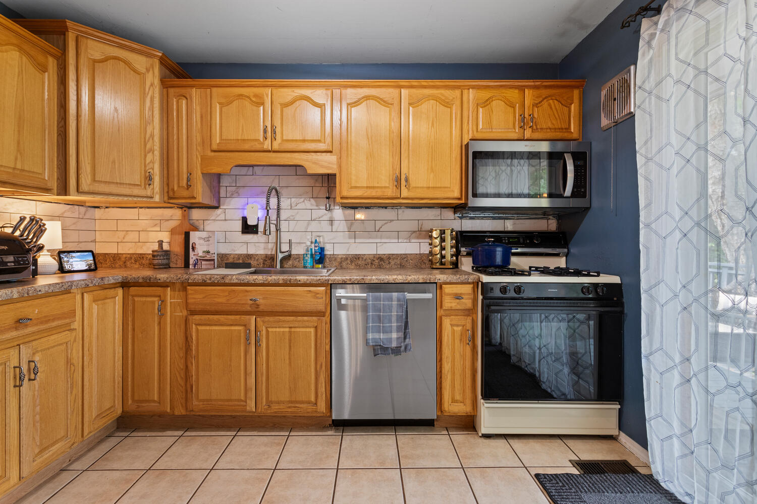 1407 Centennial Drive Champaign, IL 61821 - Photo 14 of 39