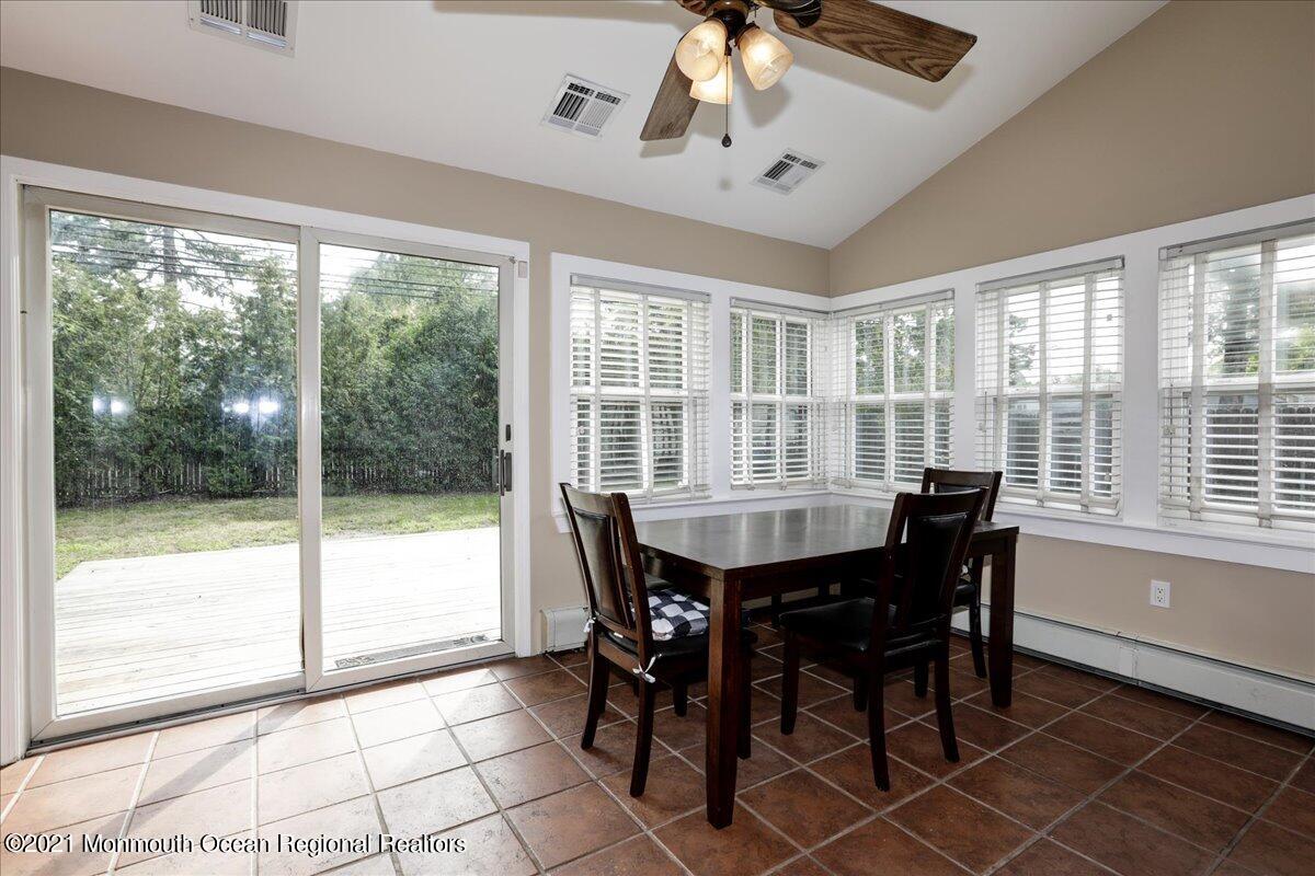 92 Sunset Road Brick, NJ 08723 - Photo 13 of 36 23-92SunsetRoad0023