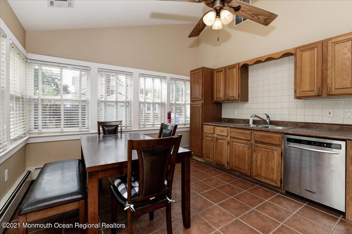 92 Sunset Road Brick, NJ 08723 - Photo 14 of 36 26-92SunsetRoad0026