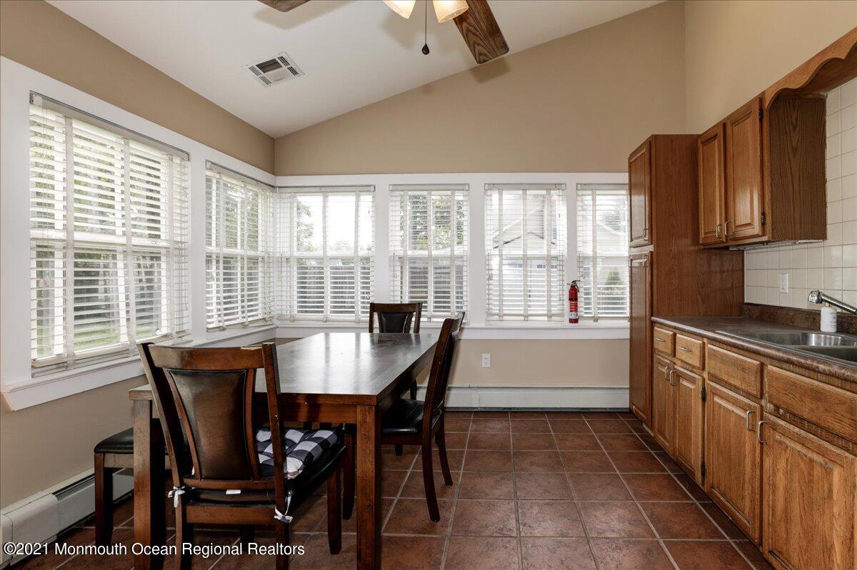 92 Sunset Road Brick, NJ 08723 - Photo 15 of 36 25-92SunsetRoad0025