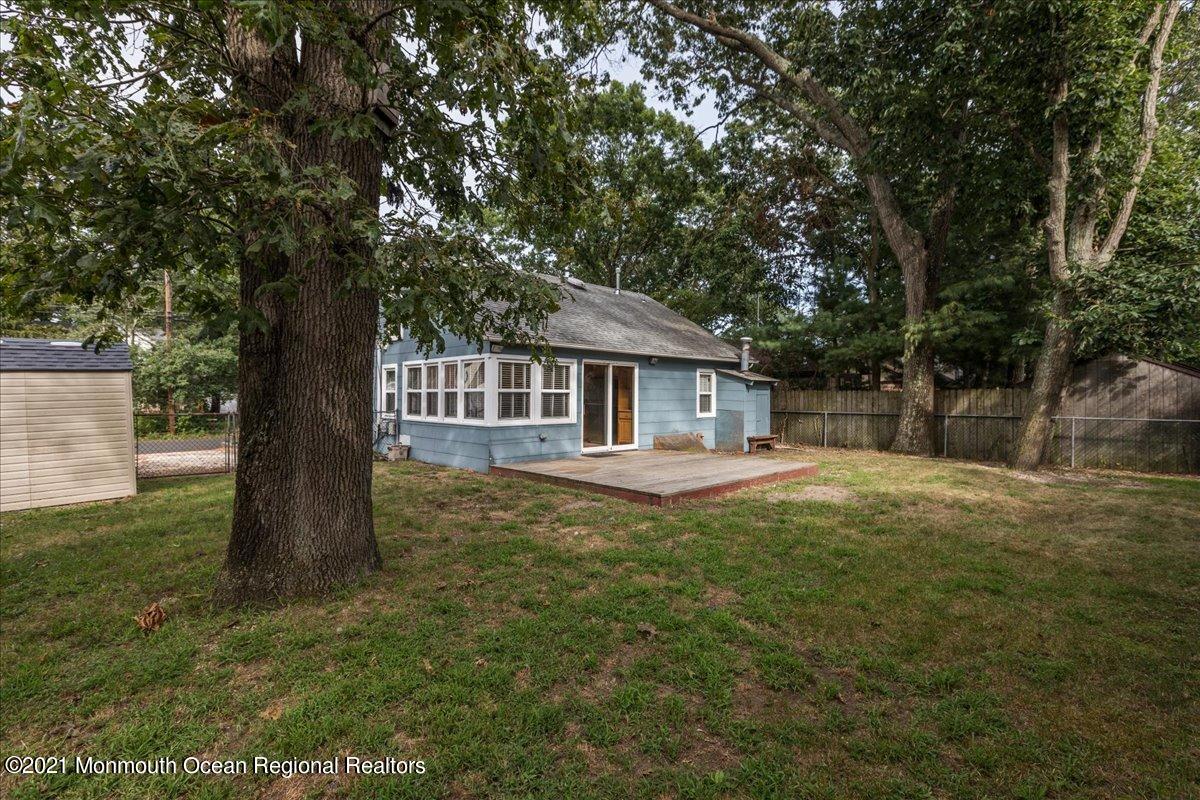 92 Sunset Road Brick, NJ 08723 - Photo 32 of 36 39-92SunsetRoad0039